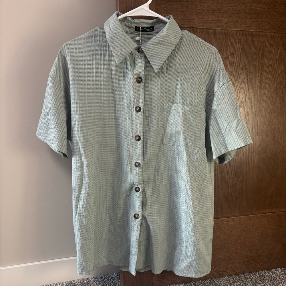 Light Green Casual Button Down Shirt